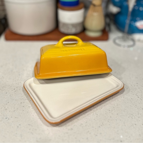 NEW Le Creuset Butter Dish in Nectar 🧈 - Picture 5 of 6